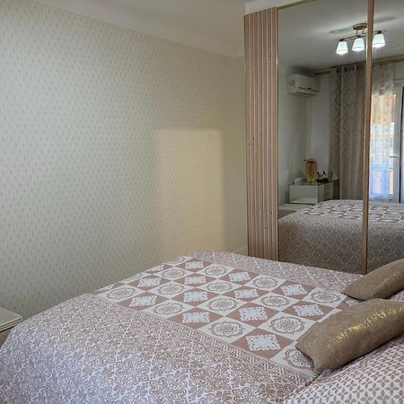 Emotion Vip Apartment Νίκαια Εξωτερικό φωτογραφία