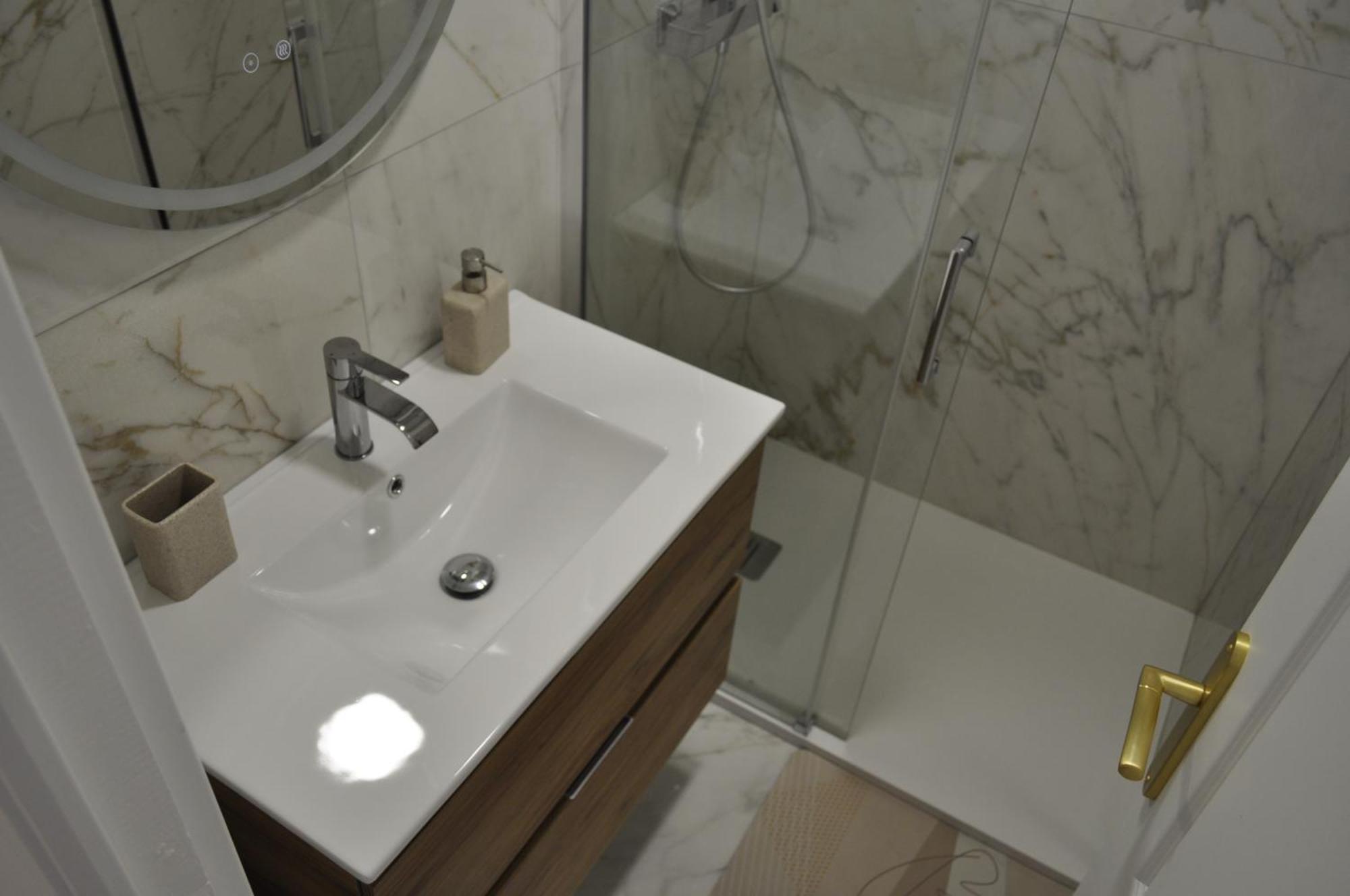 Emotion Vip Apartment Νίκαια Εξωτερικό φωτογραφία